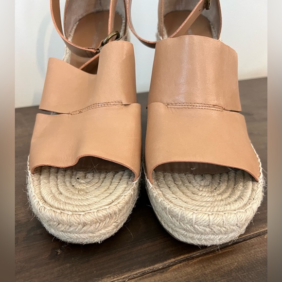 Like New Womens Treasure & Bond Tan Leather Wedges Sandals Peep Toe Sz 13 - Picture 5 of 5